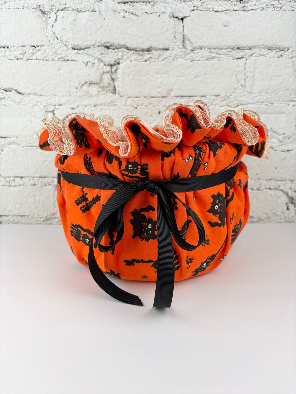 Vintage Halloween Black Cat Ruffle Basket